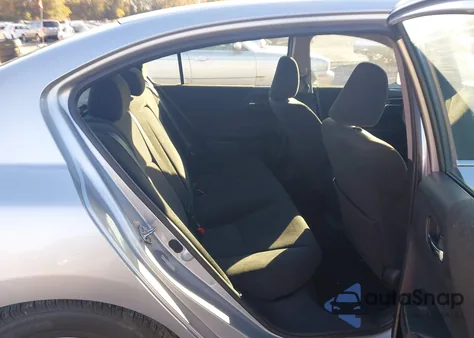 2013 Honda Accord Lx z USA, uszkodzony, nr VIN 1HGCR2F33DA244369